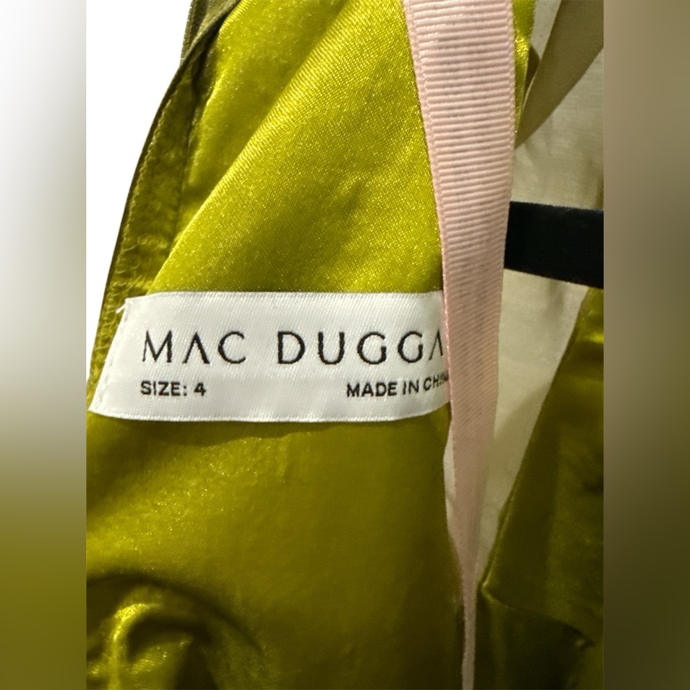 NWT Mac Duggal Green Balloon Sleeve Chiffon Ruffled Gown (Size 4) - Picture 5 of 8